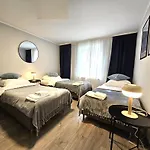 Airport-Messe Apartments